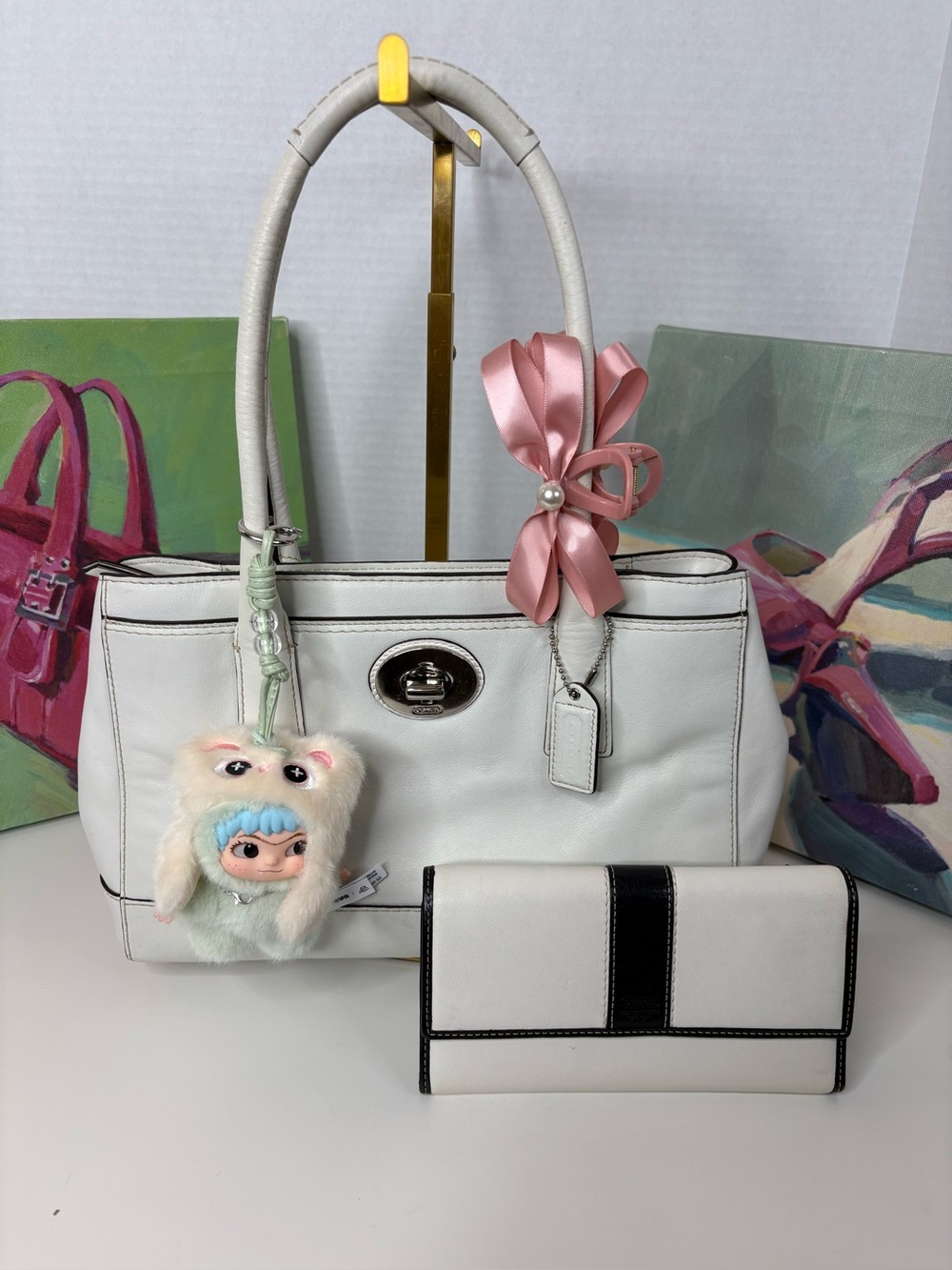 Coach Y2K Hamptons Madeline White Tote Bag & Y2K Long Hamilton Leather Wallet